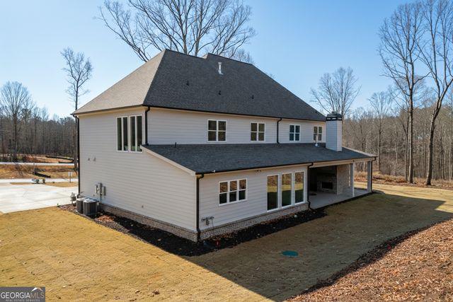 100 Gleneagles Way, Pendergrass, GA 30567