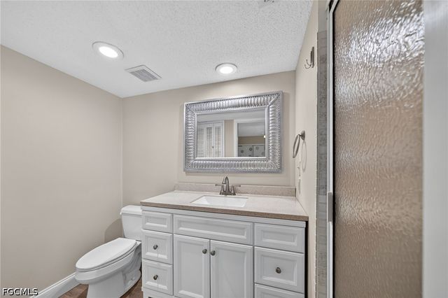7400 College PKWY 61A, Fort Myers, FL 33907