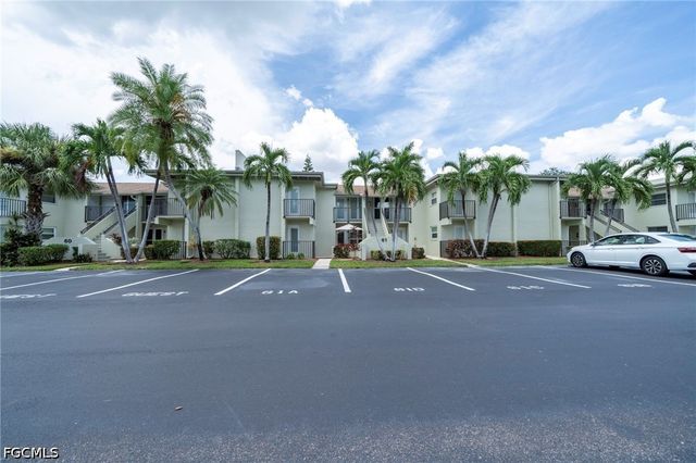 7400 College PKWY 61A, Fort Myers, FL 33907