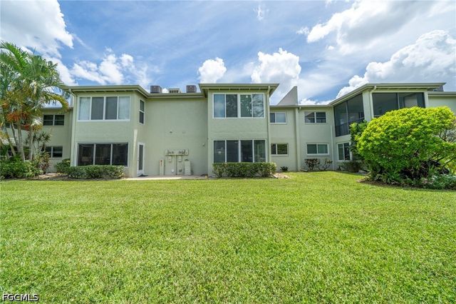 7400 College PKWY 61A, Fort Myers, FL 33907