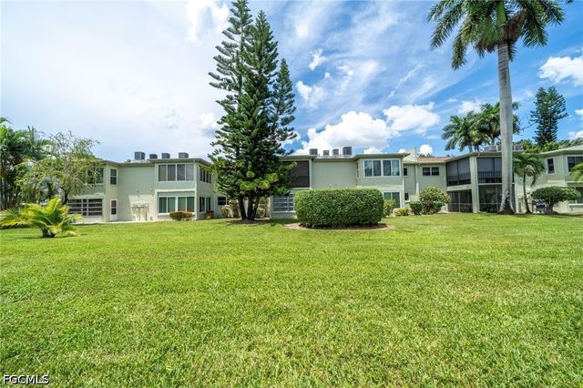 7400 College PKWY 61A, Fort Myers, FL 33907