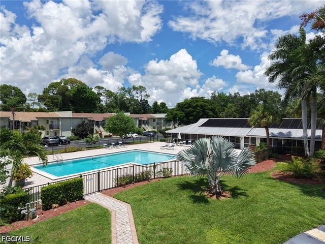 7400 College PKWY 61A, Fort Myers, FL 33907