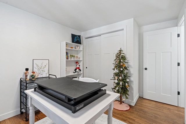 2144 E SHADY LANE, Neenah, WI 54956