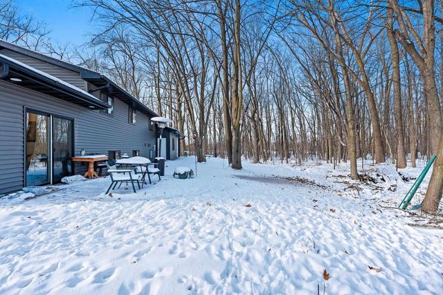 2144 E SHADY LANE, Neenah, WI 54956