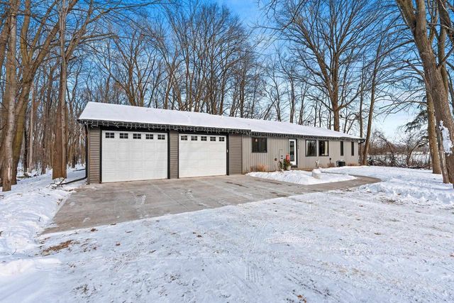 2144 E SHADY LANE, Neenah, WI 54956