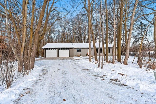2144 E SHADY LANE, Neenah, WI 54956