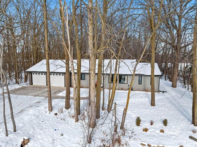 2144 E SHADY LANE, Neenah, WI 54956