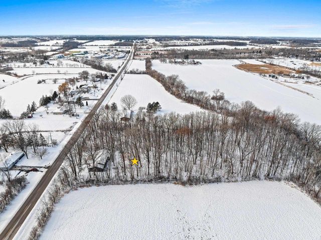 2144 E SHADY LANE, Neenah, WI 54956