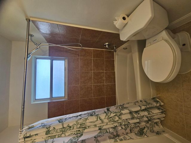 1605 W 10th, Riviera Beach, FL 33404