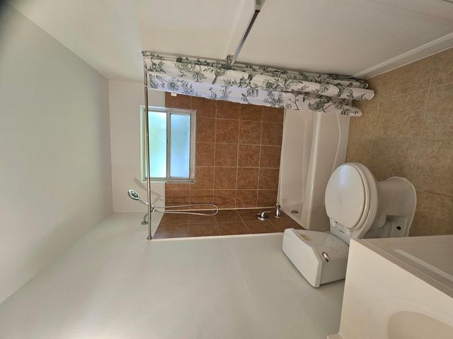 1605 W 10th, Riviera Beach, FL 33404