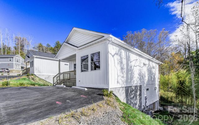 115 Northbend Drive, Asheville, NC 28804