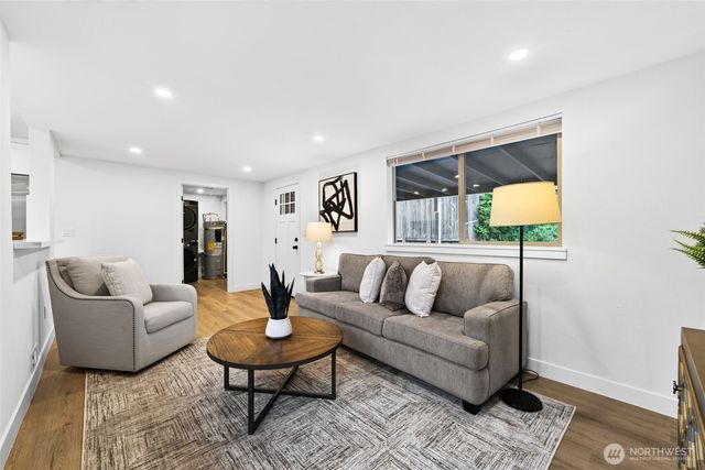 4846 S Kenny Street, Seattle, WA 98118