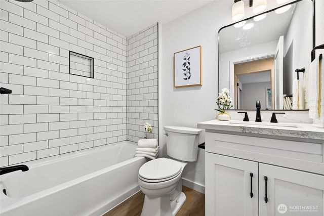 4846 S Kenny Street, Seattle, WA 98118