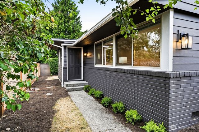 4846 S Kenny Street, Seattle, WA 98118