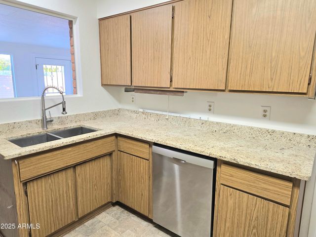 9346 W MADERO Drive, Arizona City, AZ 85123