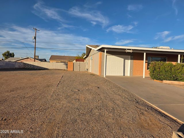 9346 W MADERO Drive, Arizona City, AZ 85123