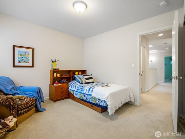 5710 61srt Avenue W, University Place, WA 98467