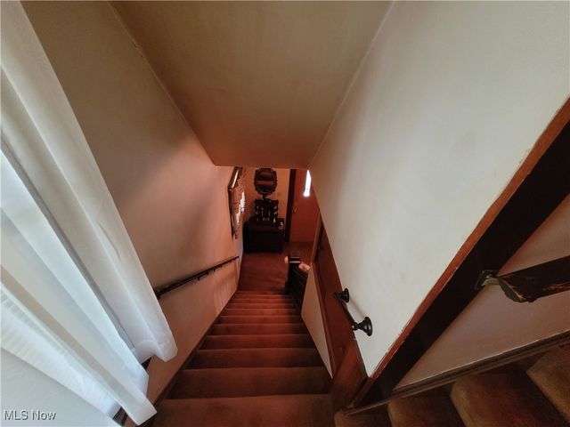 255 W River Road N, Elyria, OH 44035