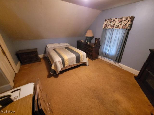 255 W River Road N, Elyria, OH 44035