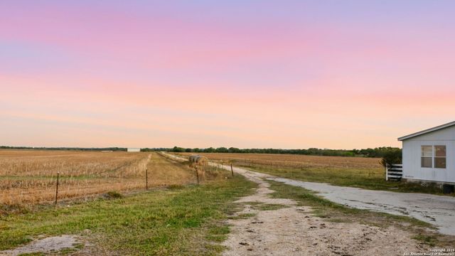 3311 Freudenburg, Converse, TX 78109