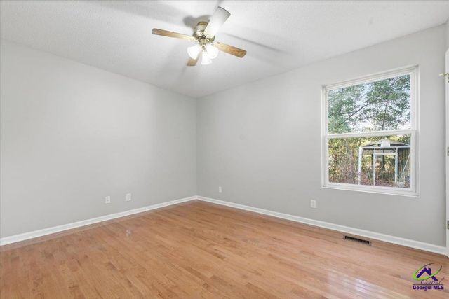 107 Waldorf Dr, Perry, GA 31069