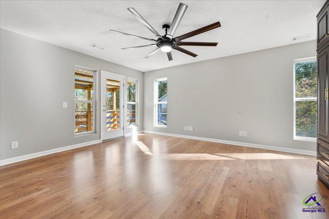 107 Waldorf Dr, Perry, GA 31069