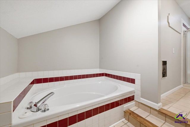 107 Waldorf Dr, Perry, GA 31069