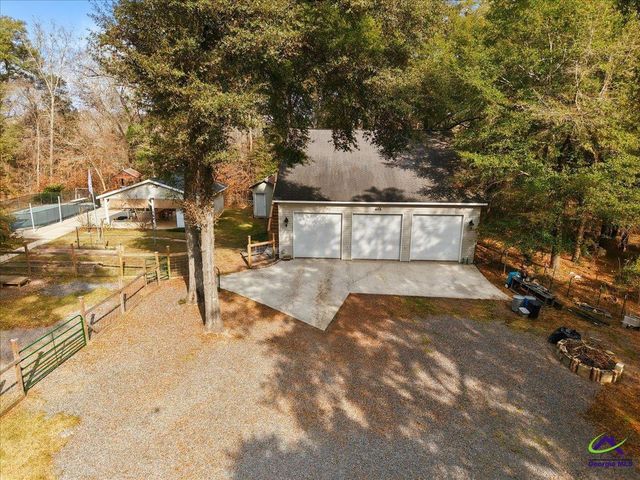 107 Waldorf Dr, Perry, GA 31069