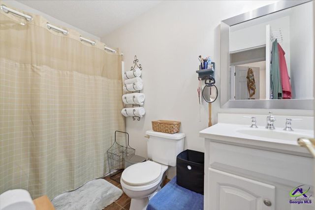 107 Waldorf Dr, Perry, GA 31069