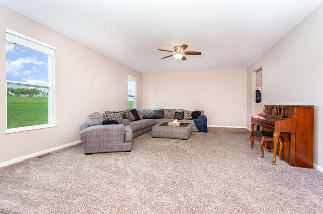 1705 Bent Creek Drive, Lancaster, OH 43130
