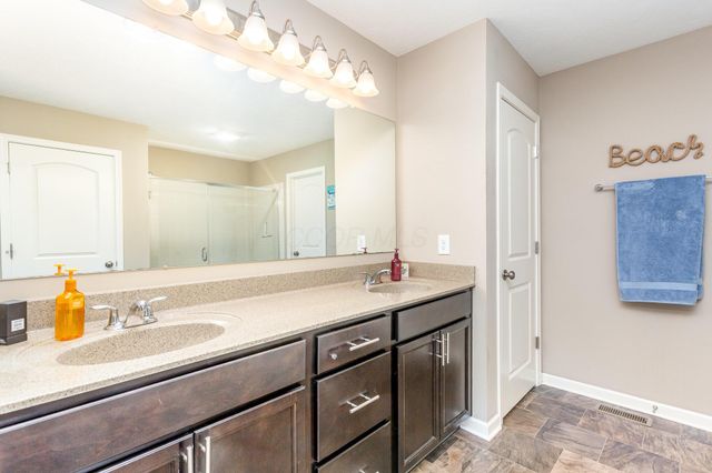 1705 Bent Creek Drive, Lancaster, OH 43130