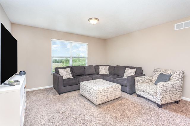 1705 Bent Creek Drive, Lancaster, OH 43130