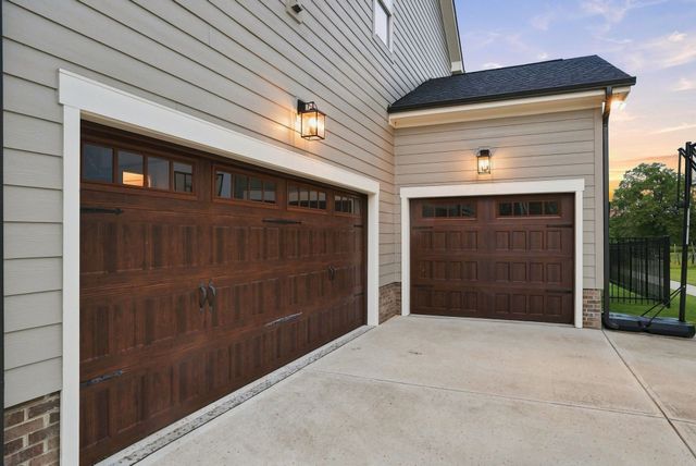 904 Shiloh Hills Drive, Fuquay Varina, NC 27526
