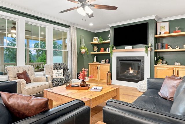 904 Shiloh Hills Drive, Fuquay Varina, NC 27526