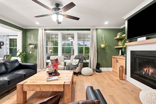 904 Shiloh Hills Drive, Fuquay Varina, NC 27526
