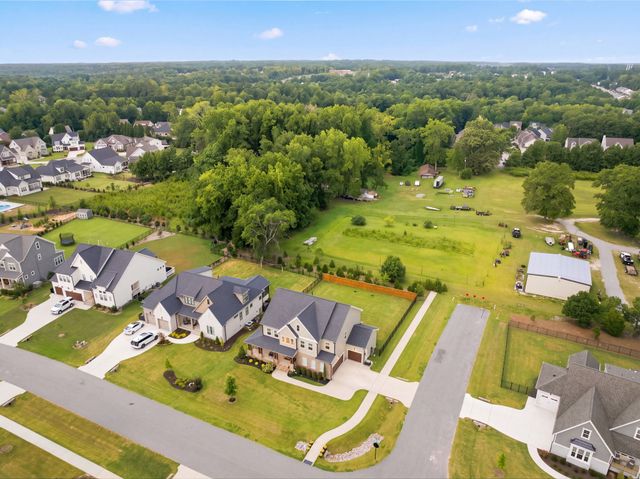 904 Shiloh Hills Drive, Fuquay Varina, NC 27526