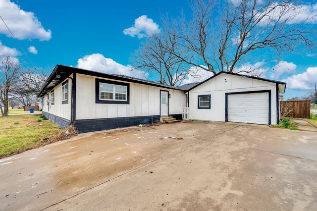 910 S Preston Street, Ennis, TX 75119