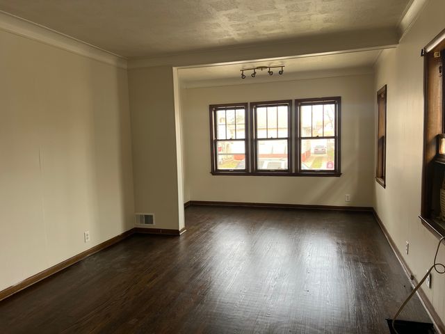 331 157th Street, Calumet City, IL 60409