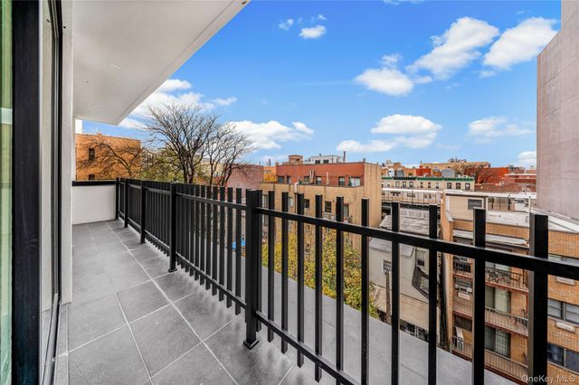 30-24 32nd Street 4A, Astoria, NY 11102
