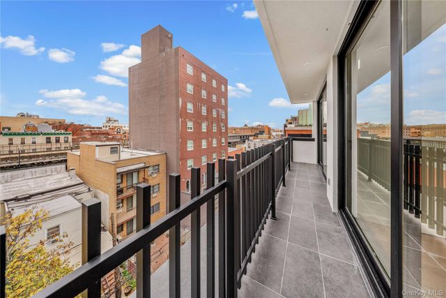 30-24 32nd Street 4A, Astoria, NY 11102