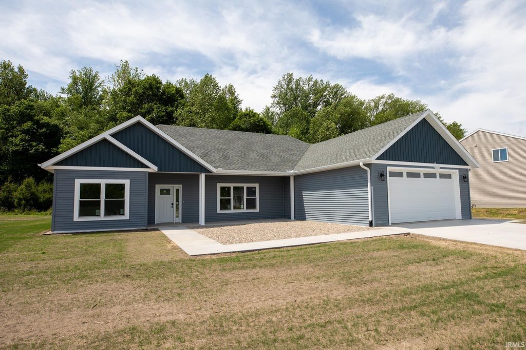 215 Whitetail Lane, Argos, IN 46501