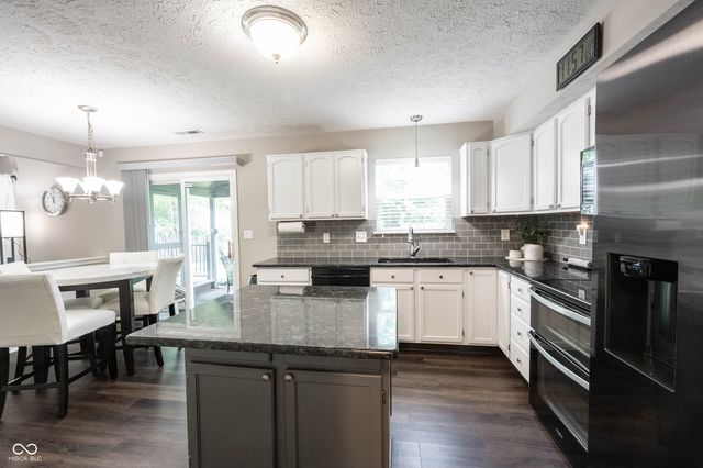 10600 Sand Creek Boulevard, Fishers, IN 46037