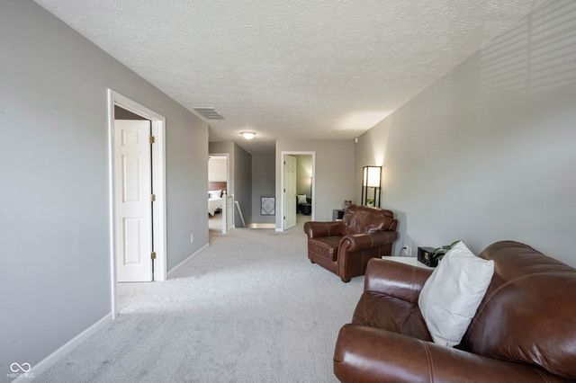 10600 Sand Creek Boulevard, Fishers, IN 46037