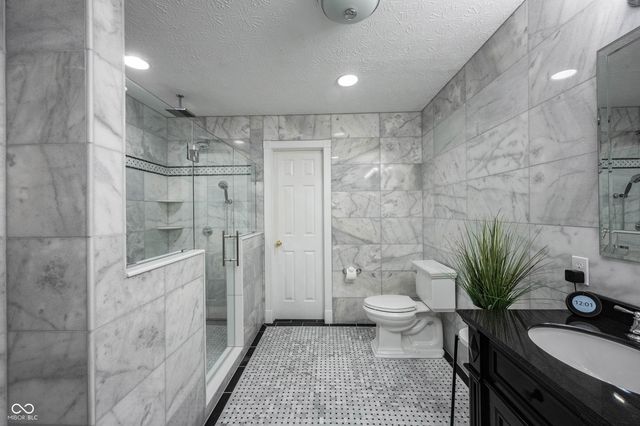10600 Sand Creek Boulevard, Fishers, IN 46037