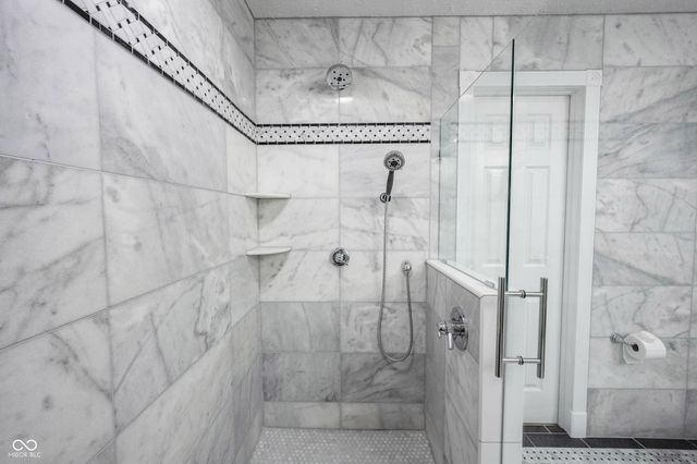 10600 Sand Creek Boulevard, Fishers, IN 46037