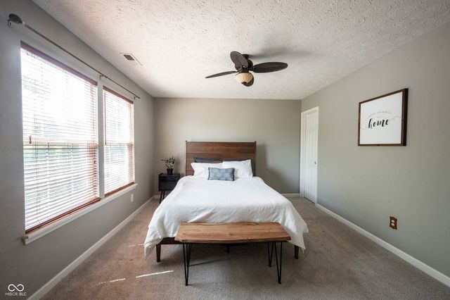 10600 Sand Creek Boulevard, Fishers, IN 46037