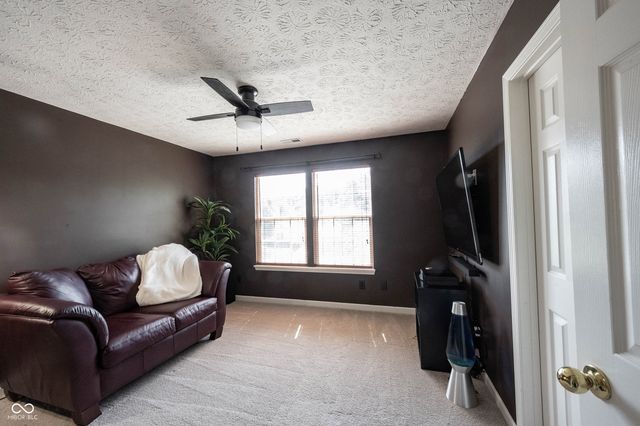 10600 Sand Creek Boulevard, Fishers, IN 46037