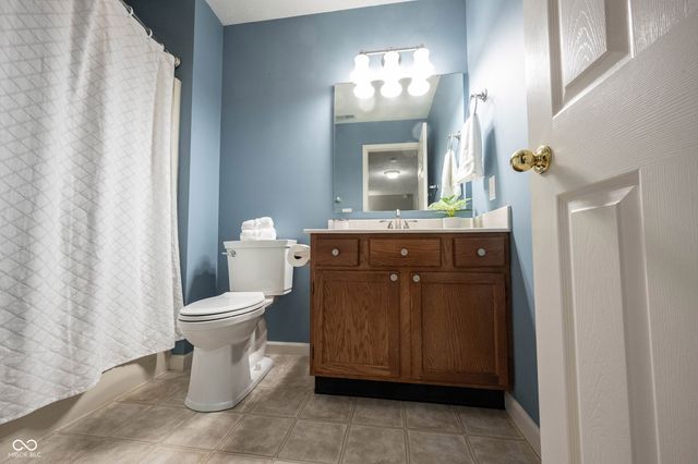 10600 Sand Creek Boulevard, Fishers, IN 46037