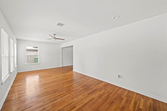 4618 Ella Boulevard, Houston, TX 77018