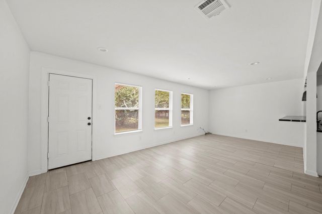 4618 Ella Boulevard, Houston, TX 77018